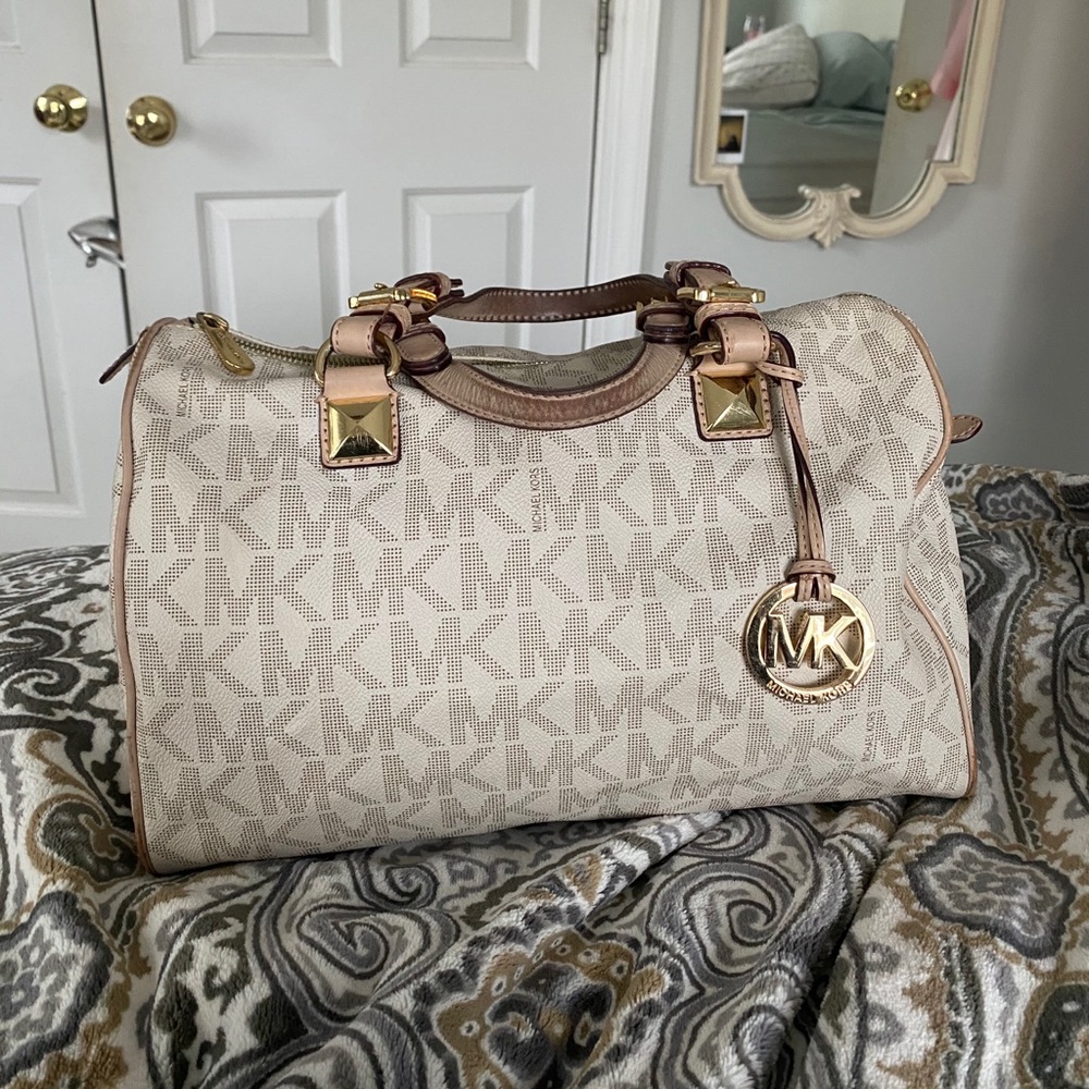 Michael Kors purse
